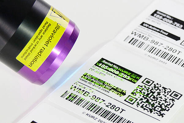 紫外灯读取热转印标签上的安全特征