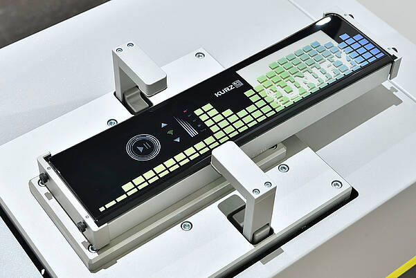 采用环保装饰工艺的注塑面板