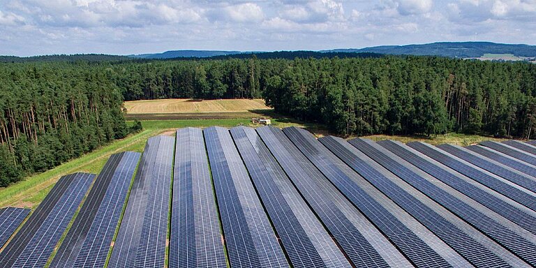 KURZ 型経済：太陽光発電システム