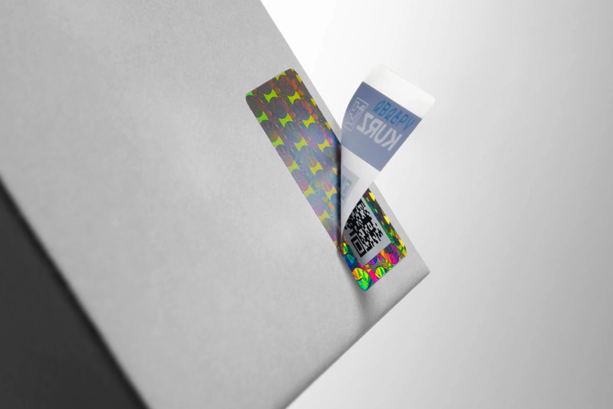 VOID 和 RFID 标签:兼具高效率和安全性 LEONHARD KURZ 增效产品保护的 VOID 标签